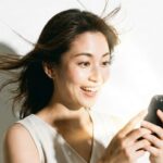 期待に満ち溢れる女性